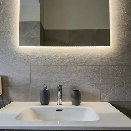 New! Vatican Domizia * Róma